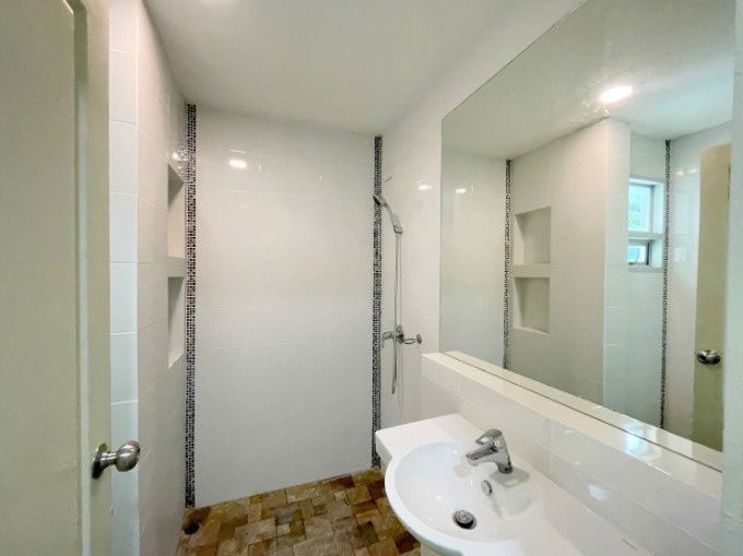 picture Spacious Detached House with Private Pool – Life Bangkok Boulevard Wongwaen-Onnut 2 - 16/26