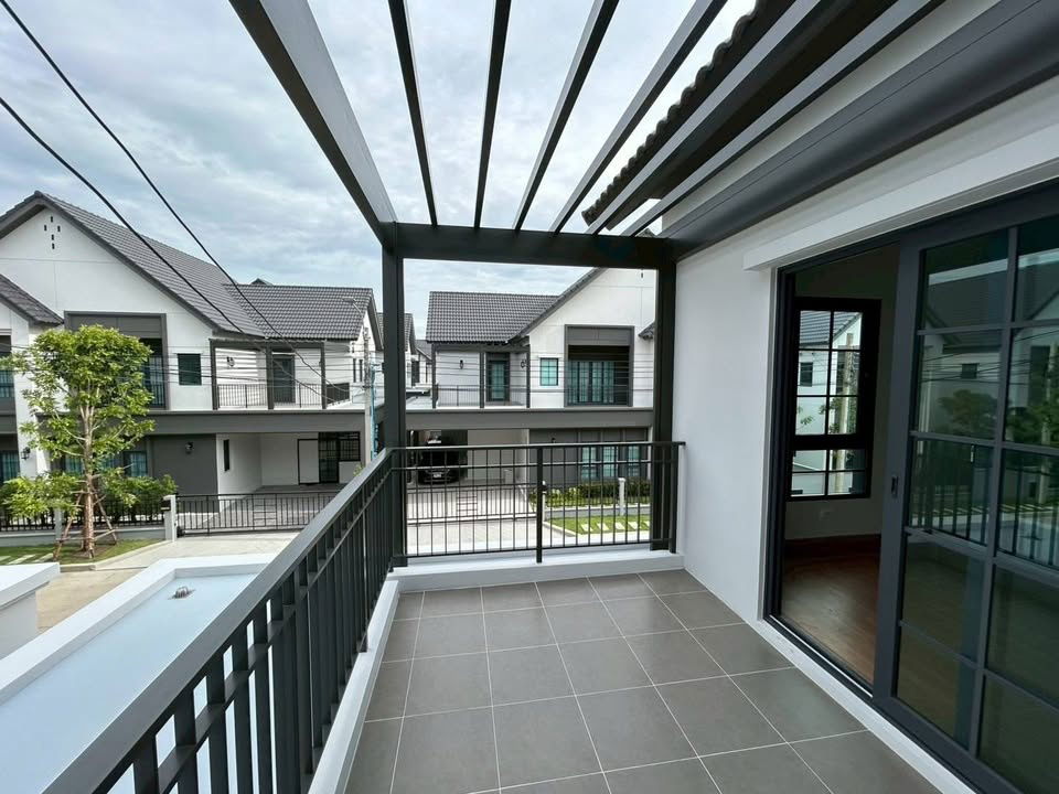 picture EBH-3381 Centro Bangna 2 4bedrooms (Near Mega Bangna ) Unfurnished unit - 3/21