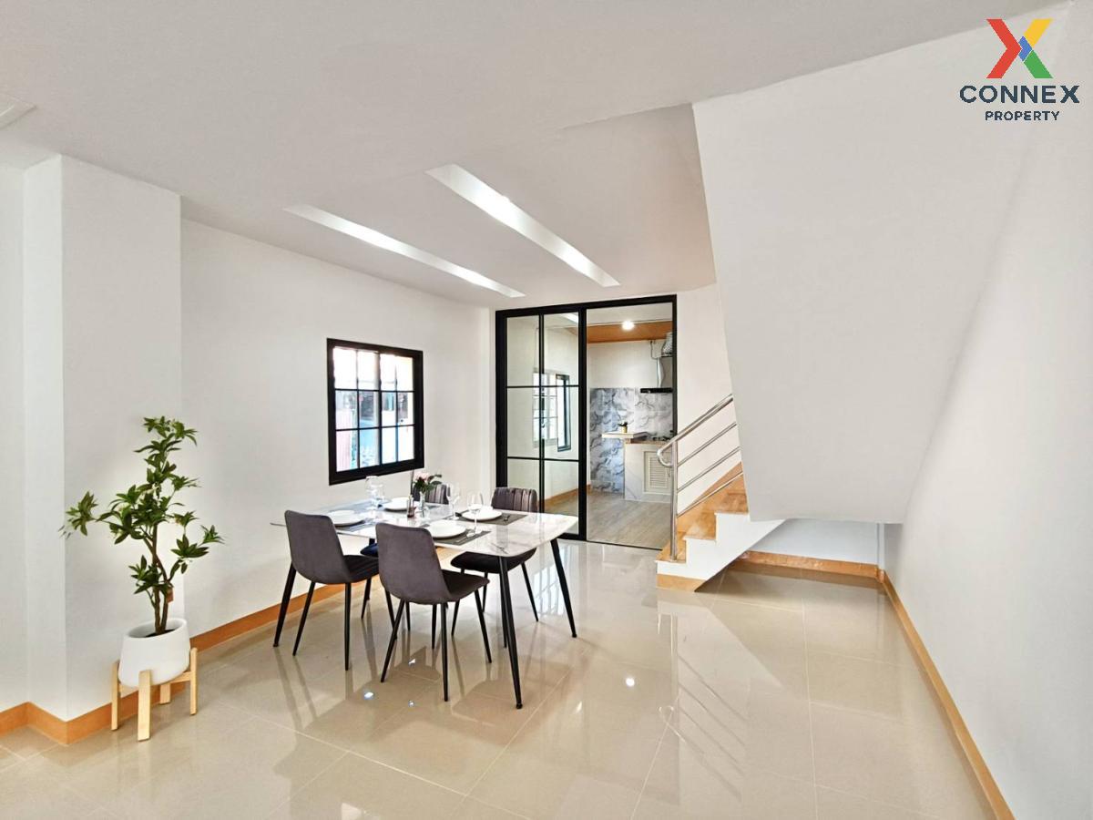 picture For Sale Townhouse/Townhome  , Baan Fueng Fah Villa 12 , newly renovated , Thepharak , Mueang Samut Prakan , Samut Prakarn , CX-113014 ✅ Live chat with us ADD LINE @connexproperty ✅  - 7/12
