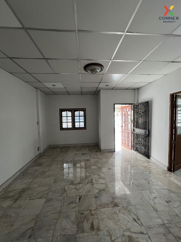 รูป ขายทาวน์เฮ้าส์/ทาวน์โฮม บ้านธนากรวิลล่า 2 วัดชลอ บางกรวย นนทบุรี CX-103540 ✅ ทักไลน์ @connexproperty ตอบทันที ทีมงานมืออาชีพ ✅ - รูปที่ 4/12