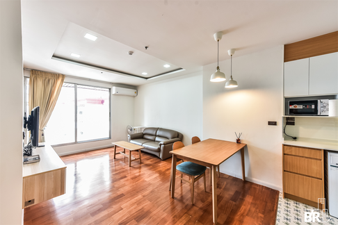 Hurry to book!! Popular rare units Pathumwan Resort near Airport Rail Link Phaya Thai Station