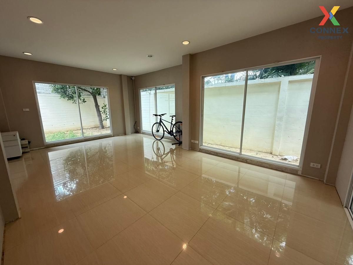 รูป ขายบ้าน  ไลฟ์ บางกอก บูเลอวาร์ด แจ้งวัฒนะ ห้องมุม บ้านใหม่ ปากเกร็ด นนทบุรี CX-123840 ✅ ทักไลน์ @connexproperty ตอบทันที ทีมงานมืออาชีพ ✅  - รูปที่ 9/12