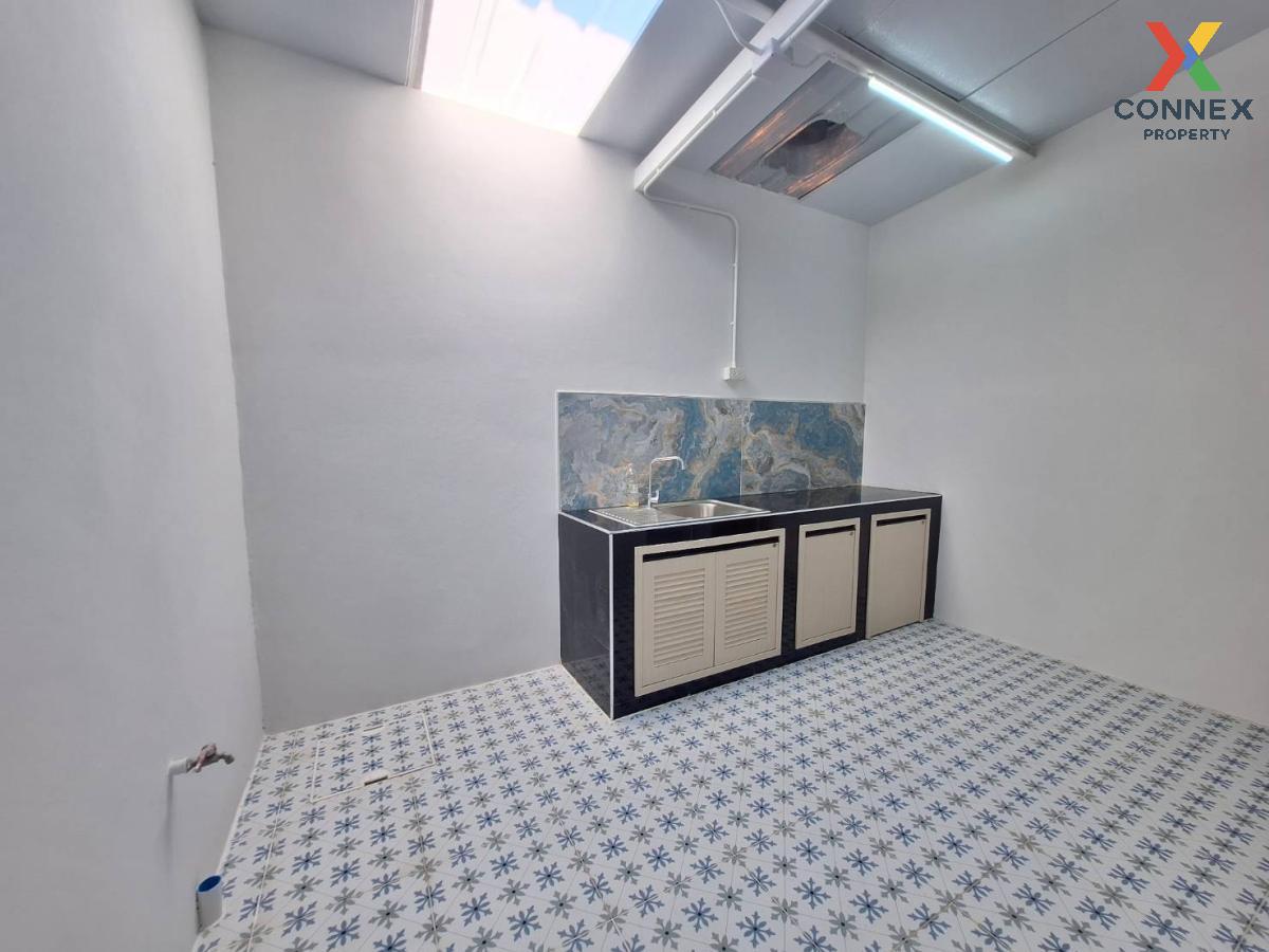 รูป ขายทาวน์เฮ้าส์/ทาวน์โฮม  บ้านเพชรสยาม 1 รีโนเวทใหม่ หนองแขม เขต หนองแขม กรุงเทพ CX-132415 ✅ ทักไลน์ @connexproperty ตอบทันที ทีมงานมืออาชีพ ✅  - รูปที่ 9/12