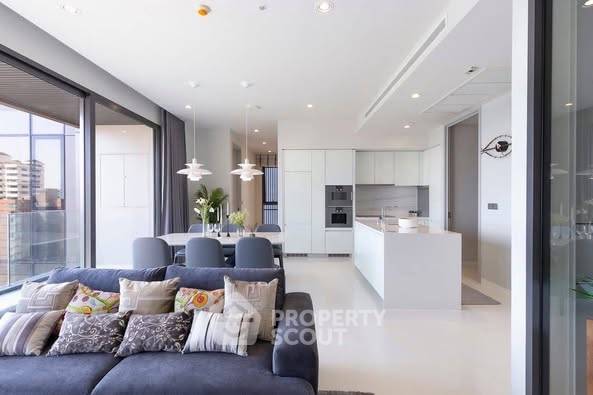 picture 2-BR Condo at Vittorio Sukhumvit 39 near BTS Phrom Phong (ID 2361544) - 2/22