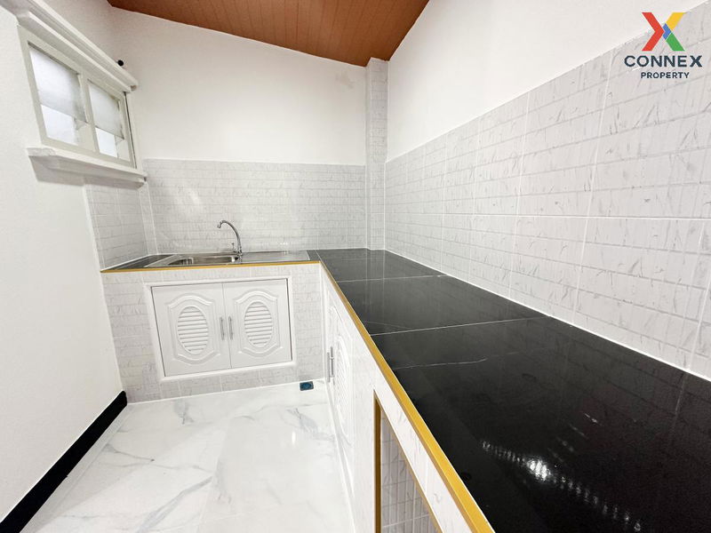 ขายทาวน์โฮม : ขายทาวน์เฮ้าส์/ทาวน์โฮม บ้านเต็มรัก รีโนเวทใหม่ บางคูรัด บางบัวทอง นนทบุรี CX-108893 ✅ ทักไลน์ @connexproperty ตอบทันที ทีมงานมืออาชีพ ✅