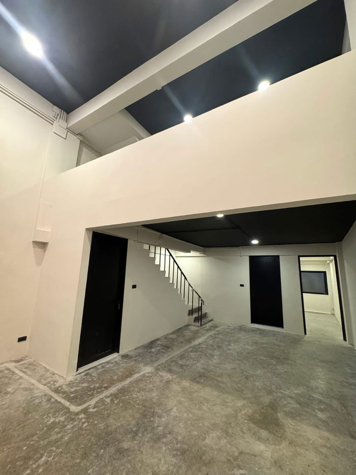picture For rent, for lease, commercial building, Sukhumvit, BTS Punnawithi, cheap price, interested, Line: @951qfbfi - 5/11