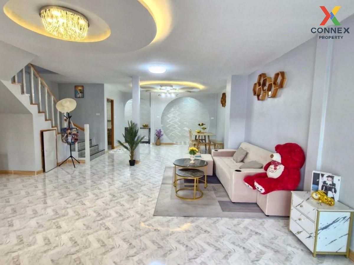picture For Sale Townhouse/Townhome  , K.C. Ramintra 6 , newly renovated , Sam Wa Tawan Tok , Khlong Sam Wa , Bangkok , CX-106121 ✅ Live chat with us ADD LINE @connexproperty ✅  - 10/12