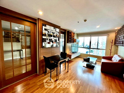 Condos for sale : High-Floor 2-BR Condo At Lumpini Place Rama 4 Near BTS Ekkamai (ID 867789)