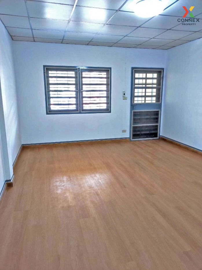 รูป ขายทาวน์เฮ้าส์/ทาวน์โฮม  บ้านชาวฟ้า ลำลูกกา คูคต ลำลูกกา ปทุมธานี CX-109527 ✅ ทักไลน์ @connexproperty ตอบทันที ทีมงานมืออาชีพ ✅  - รูปที่ 4/10