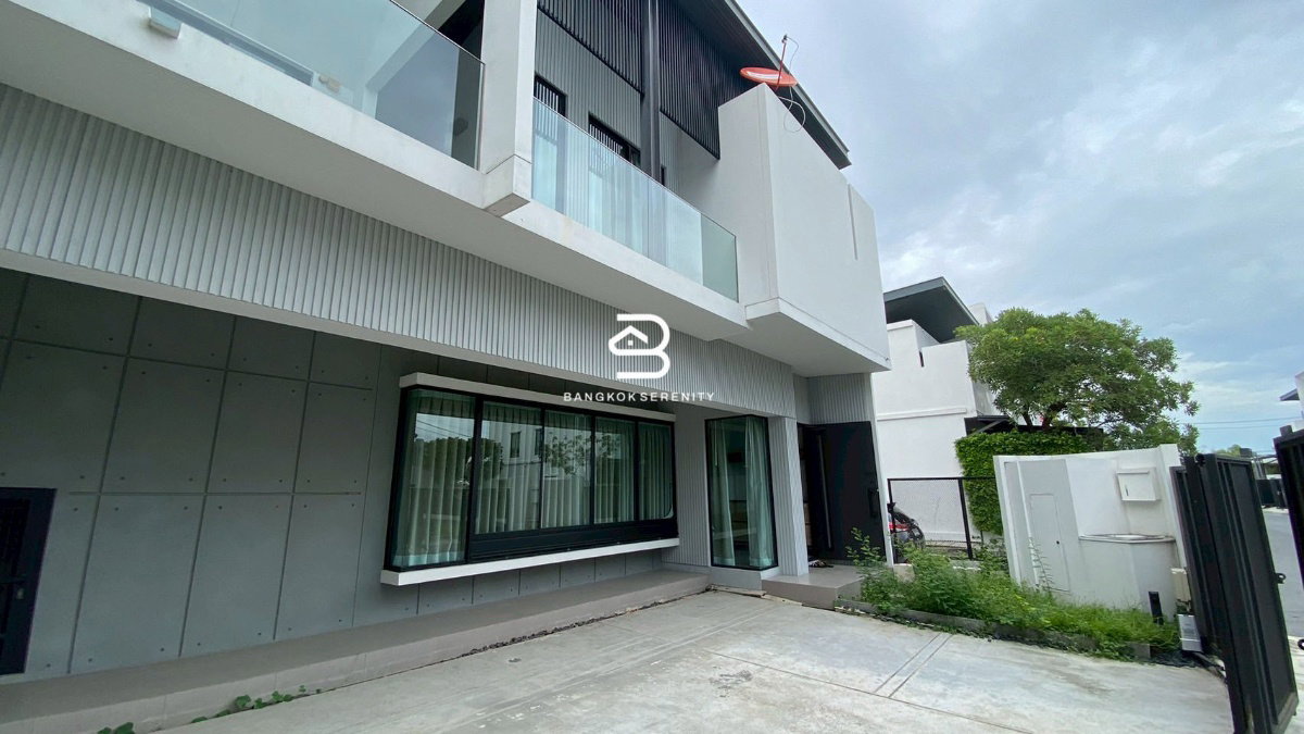 ขายทาวน์เฮ้าส์ วีเว่ บางนา กม.7 ใกล้ เมกะบางนา