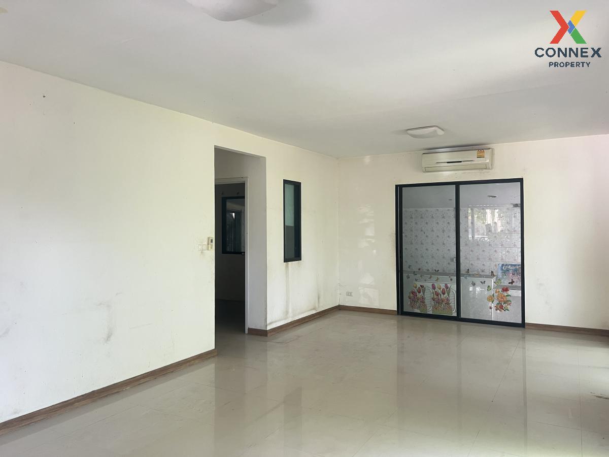 picture For Sale House , The Trust Rangsit Klong 4 , Lat Sawai , Lam Luk Ka , Pathum Thani , CX-123256 ✅ Live chat with us ADD LINE @connexproperty ✅  - 6/12