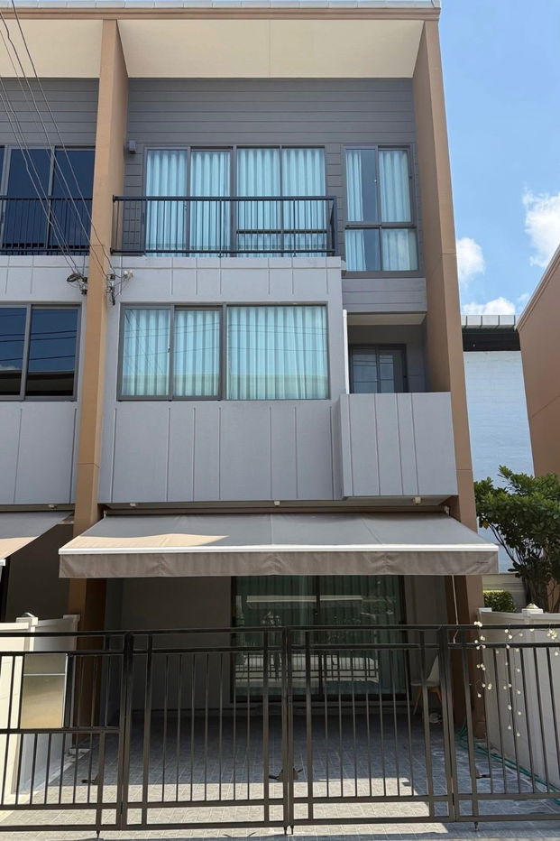 picture For rent, for rent, townhome, Sukhumvit-On Nut, Baan Klang Muang, Sukhumvit-On Nut, cheap price, interested, Line: @951qfbfi - 1/4