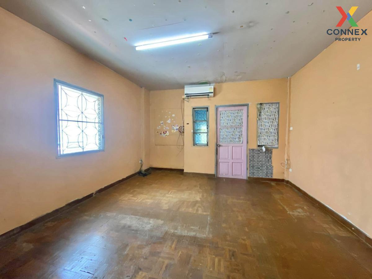 รูป ขายทาวน์เฮ้าส์/ทาวน์โฮม  บ้านราณี 7 คันนายาว เขต คันนายาว กรุงเทพ CX-109697 ✅ ทักไลน์ @connexproperty ตอบทันที ทีมงานมืออาชีพ ✅  - รูปที่ 6/12