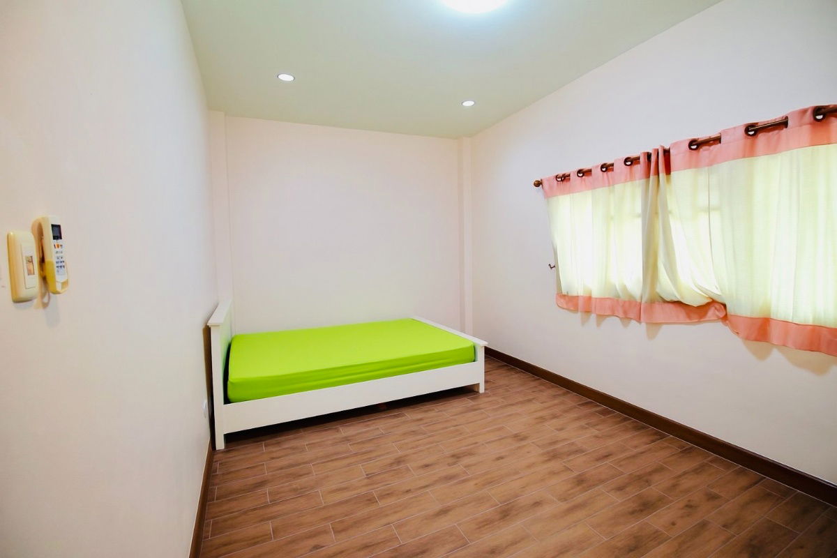 รูป ขายบ้านเดี่ยว 2 ชั้น 112 ตร.วา หลังมุม หมู่บ้านบ้านสวนสุขสิริ ใกล้ รพ.กรุงเทพระยองและนิคมฯมาบตาพุด เนินพระ ระยอง - รูปที่ 29/33