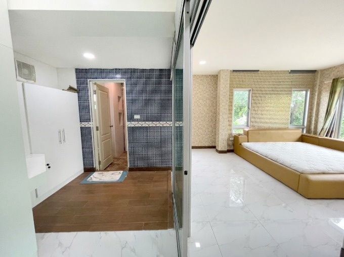 picture Spacious Detached House with Private Pool – Life Bangkok Boulevard Wongwaen-Onnut 2 - 10/26