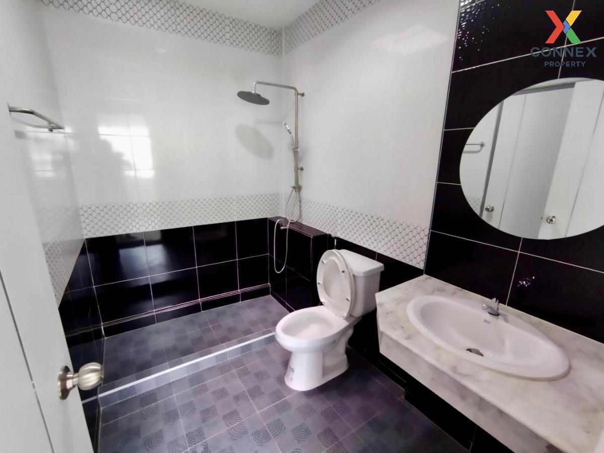 รูป ขายทาวน์เฮ้าส์/ทาวน์โฮม  บ้านร่มโพธิ์ บางบัวทอง MRT-บางพลู บางรักพัฒนา บางบัวทอง นนทบุรี CX-103352 ✅ ทักไลน์ @connexproperty ตอบทันที ทีมงานมืออาชีพ ✅ - รูปที่ 4/12