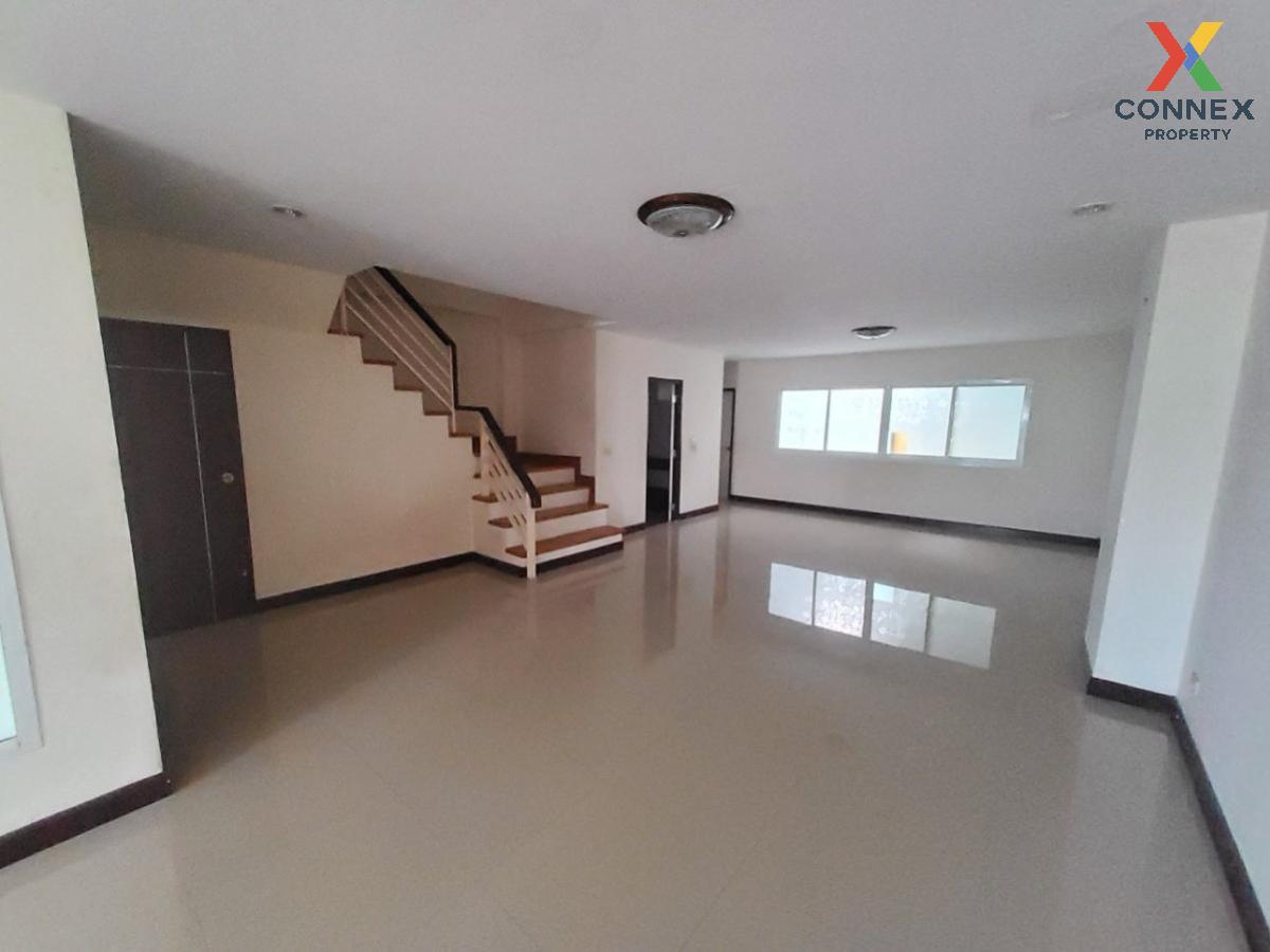 picture For Sale Townhouse/Townhome  , DD Land and House Sriracha , Bueng , Si Racha , Chon Buri , CX-117627 ✅ Live chat with us ADD LINE @connexproperty ✅  - 5/12