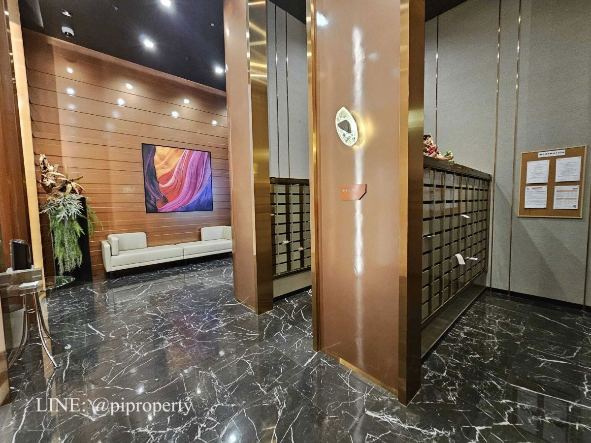 picture High floor 1 Bed unit for rent in Ideo Q Victory. 0 meter from BTS Victory and century the movie plaza. Great schools and hospitals surrounding. - 19/30
