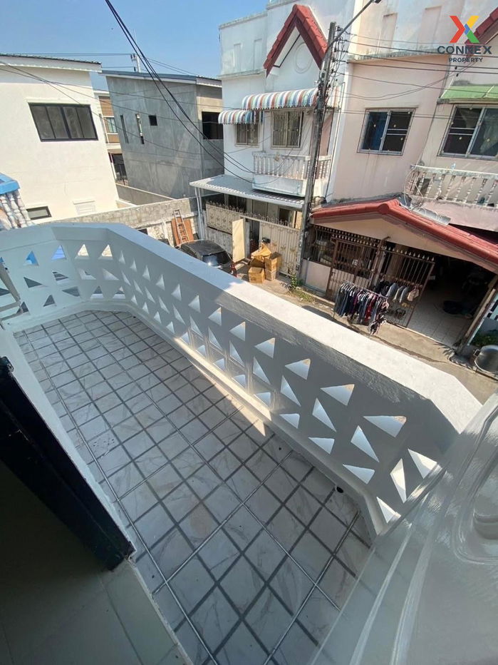 รูป ขายทาวน์เฮ้าส์/ทาวน์โฮม  บ้านเจริญลาภ 5 รีโนเวทใหม่ ลำผักกูด ธัญบุรี ปทุมธานี CX-116244 ✅ ทักไลน์ @connexproperty ตอบทันที ทีมงานมืออาชีพ ✅  - รูปที่ 6/12