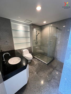 For Rent Condo , Asoke Place , high floor , BTS-Asok , Khlong Toei Nuea , Watthana , Bangkok , CX-85901 ✅ Live chat with us ADD LINE @connexproperty ✅ 