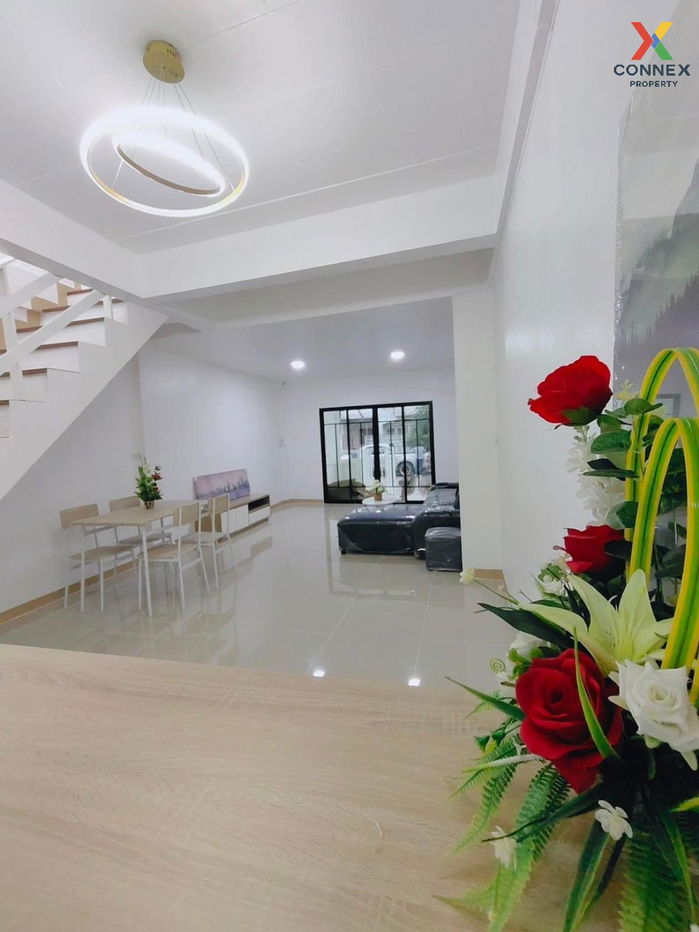 รูป ขายทาวน์เฮ้าส์/ทาวน์โฮม  บ้านศรีประจักษ์ 4 รีโนเวทใหม่ บางบัวทอง บางบัวทอง นนทบุรี CX-123378 ✅ ทักไลน์ @connexproperty ตอบทันที ทีมงานมืออาชีพ ✅  - รูปที่ 3/12