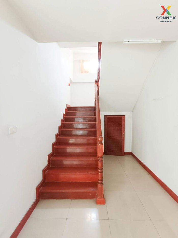 picture For Sale House , Baan Narawadee , Krathum Lom , Sam Phran , Nakhon Pathom , CX-101971 ✅ Live chat with us ADD LINE @connexproperty ✅  - 1/12