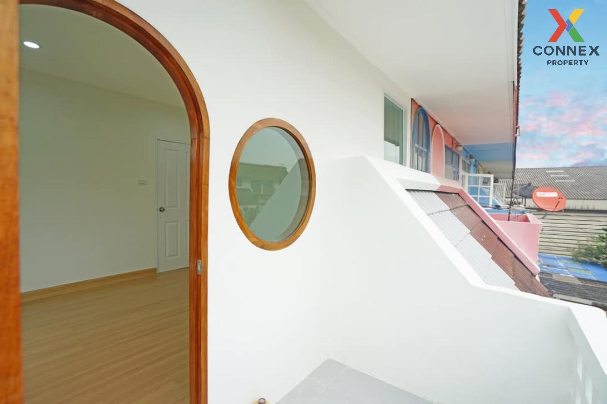 picture For Sale Townhouse/Townhome  , Ban Phetprathan Phetkasem 51 , corner unit , newly renovated , Lak Song , Bang Khae , Bangkok , CX-117202 ✅ Live chat with us ADD LINE @connexproperty ✅  - 7/12
