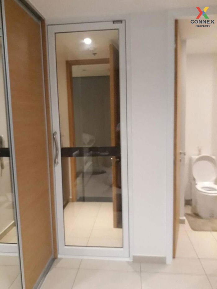 picture FOR RENT condo , The Lofts Ekkamai , BTS-Ekkamai , Phra Khanong Nuea , Watthana , Bangkok , CX-22207 ✅ Live chat with us ADD LINE @connexproperty ✅  - 7/9