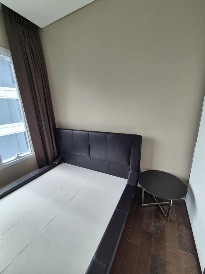 picture The Saint                      Residences - 8/11