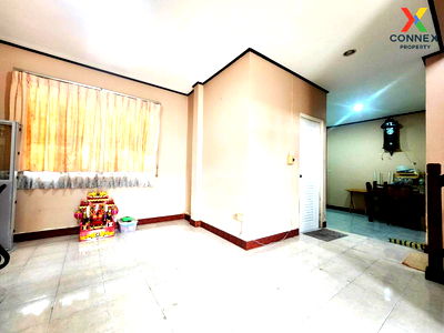 บ้านเดี่ยว ถนนสะพานนทบุรี-บางบัวทอง : ขายบ้าน  หมู่บ้านปาริชาติ 345 คลองสี่ คลองหลวง ปทุมธานี CX-98262 ✅ ทักไลน์ @connexproperty ตอบทันที ทีมงานมืออาชีพ ✅