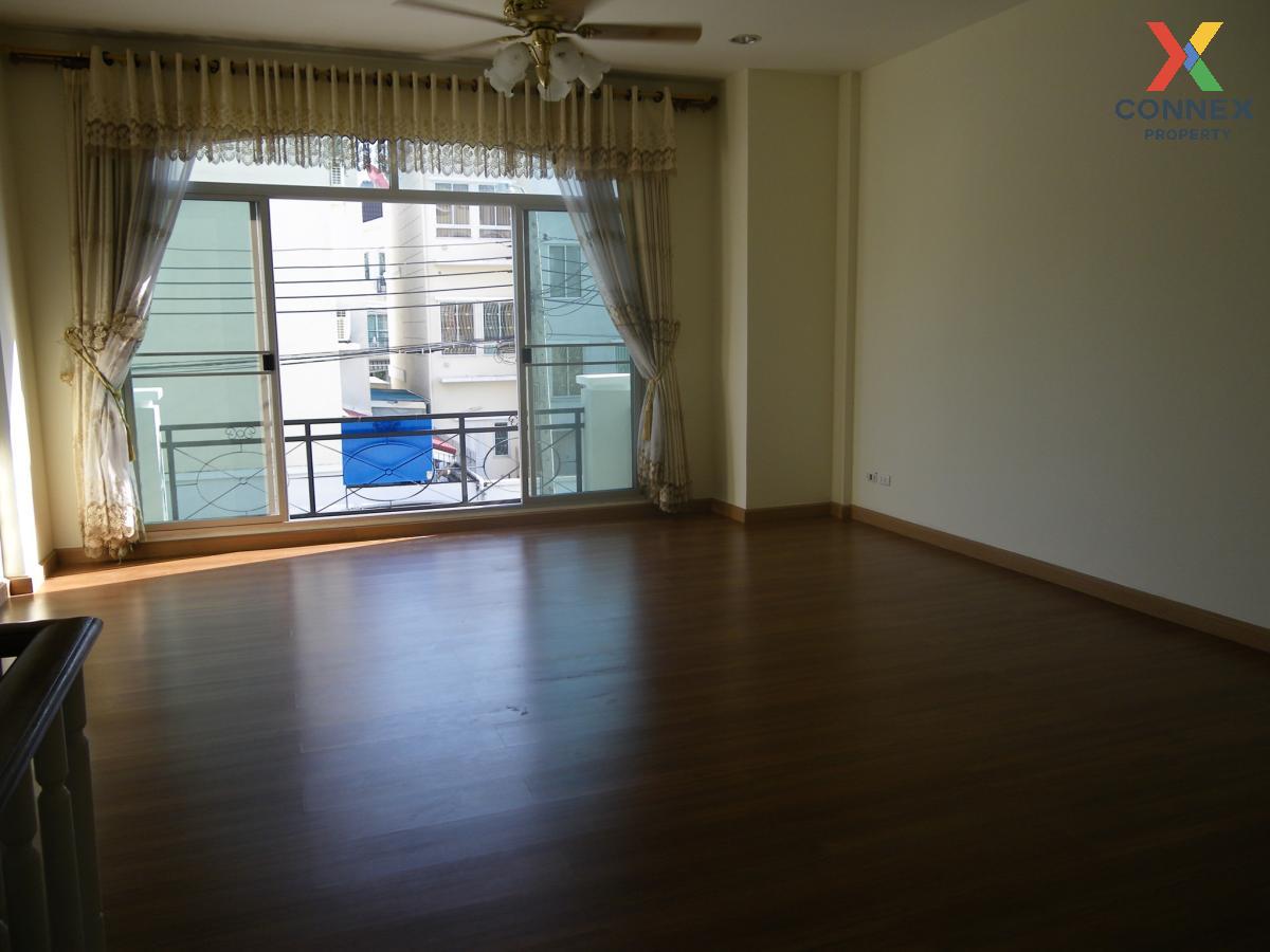 picture For Rent Townhouse/Townhome  , Baan Klang Muang The Royal Monaco Srinakarin-Pattanakarn , Suan Luang , Suan Luang , Bangkok , CX-106371 ✅ Live chat with us ADD LINE @connexproperty ✅  - 2/4