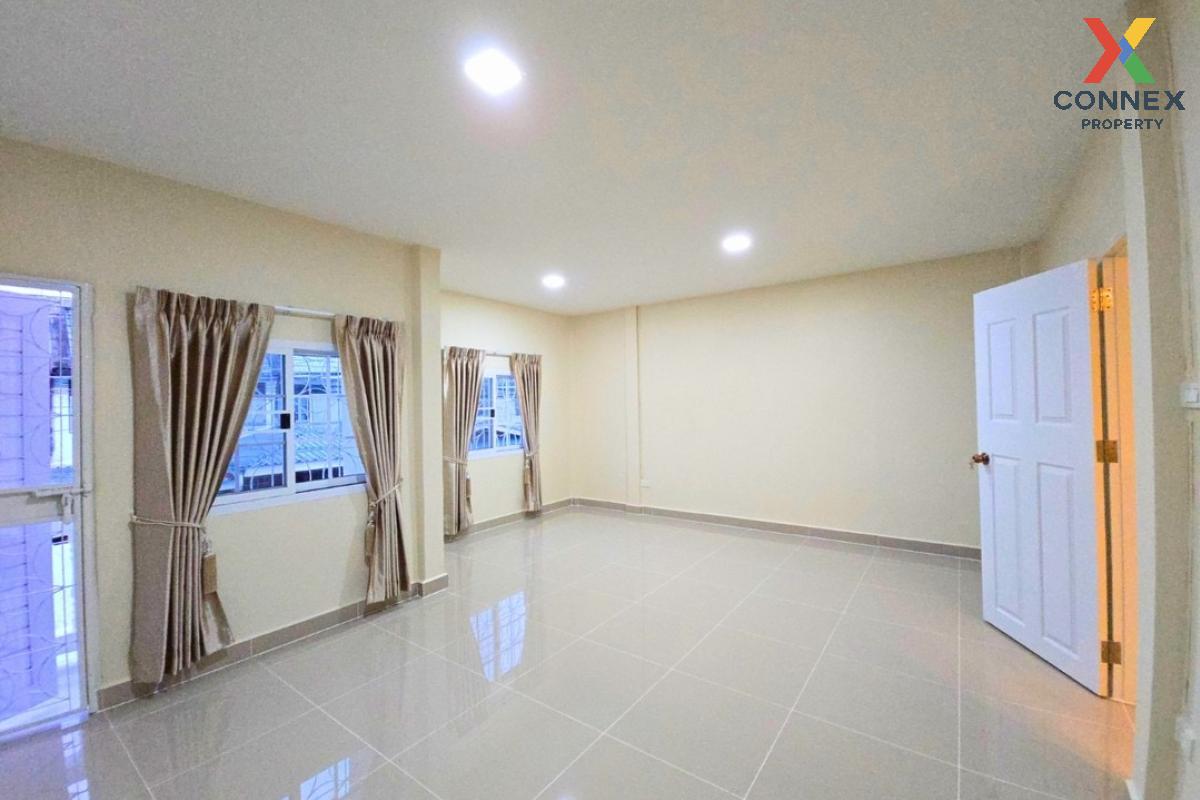 picture For Sale Townhouse/Townhome  , Baan Yu Charoen 1 , Bueng Yitho , Thanyaburi , Pathum Thani , CX-119509 ✅ Live chat with us ADD LINE @connexproperty ✅  - 11/12