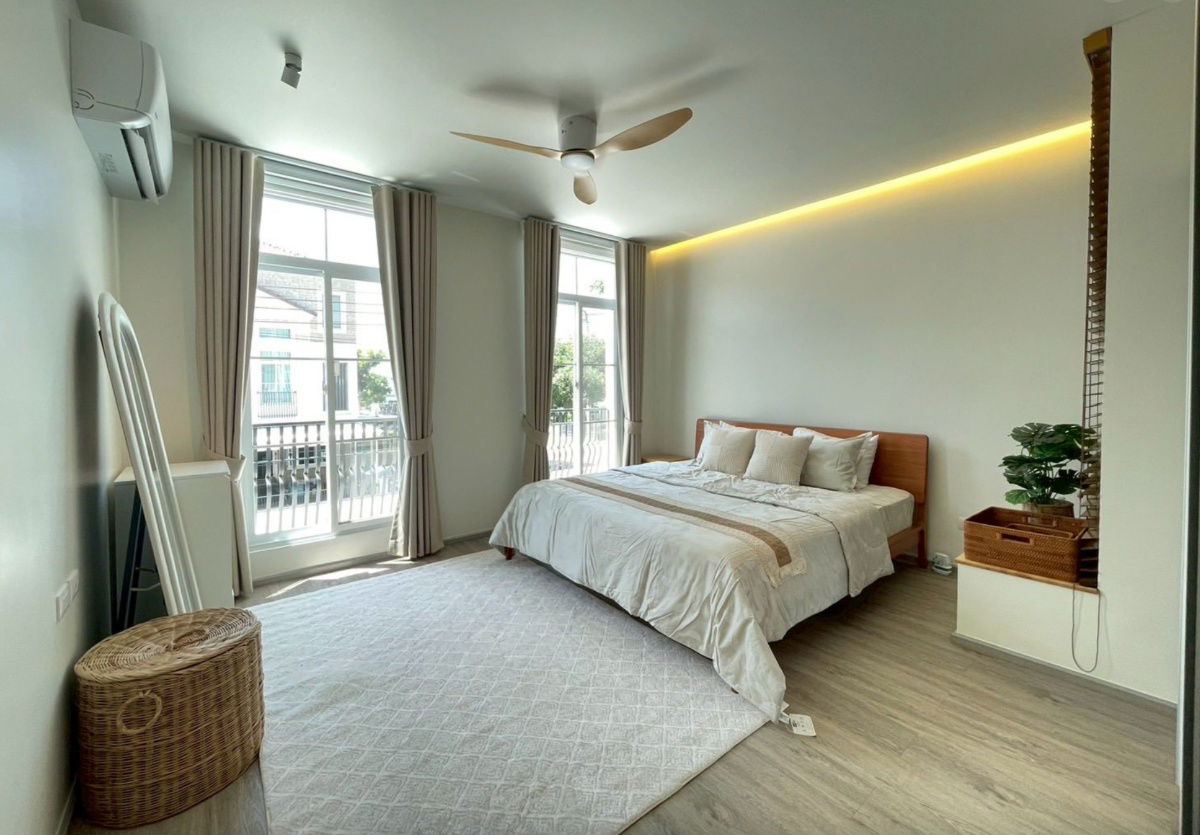picture 3beds3bath Available now! 133sqm 2stories / 2parking. Line id: @pfagent - 6/17