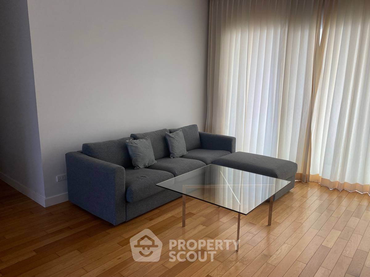 picture 3-BR Condo at Millennium Residence @ Sukhumvit Condominium near BTS Phrom Phong (ID 2361561) - 4/9