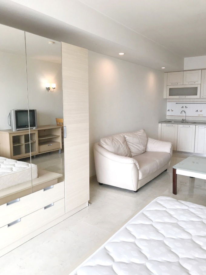 picture      🎈 #OL2307_235 🎈𝗙𝗼𝗿 𝗥𝗲𝗻𝘁 1️⃣0️⃣ k.🔥🔥 #Near MRT Phahon Yothin ✨#Vacant room Supalai Park Phahon Yothin 21 Condo - 4/8