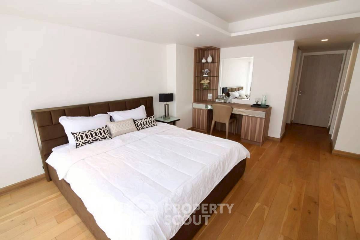 picture 2-BR Condo at Down Town 49 near BTS Phrom Phong (ID 2359773) - 9/10