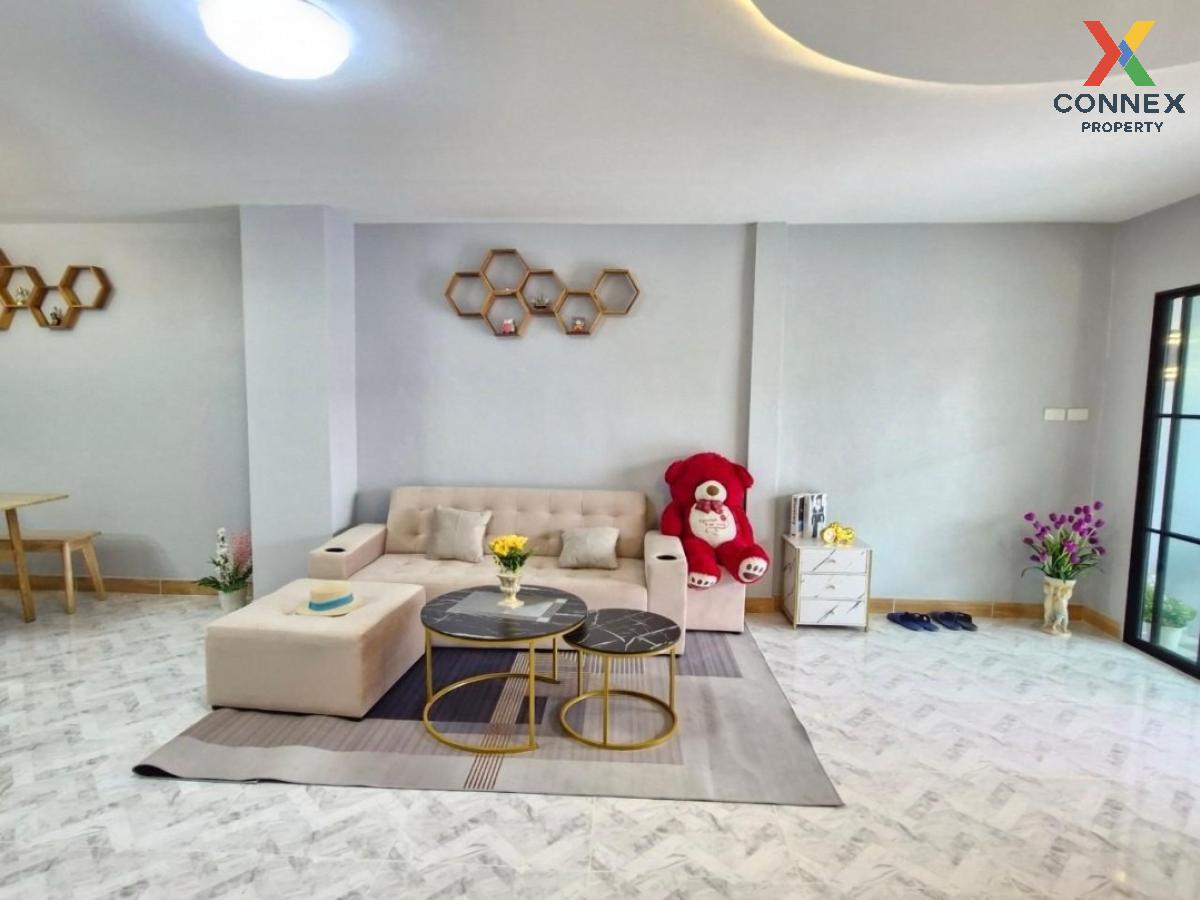 picture For Sale Townhouse/Townhome  , K.C. Ramintra 6 , newly renovated , Sam Wa Tawan Tok , Khlong Sam Wa , Bangkok , CX-106121 ✅ Live chat with us ADD LINE @connexproperty ✅  - 8/12