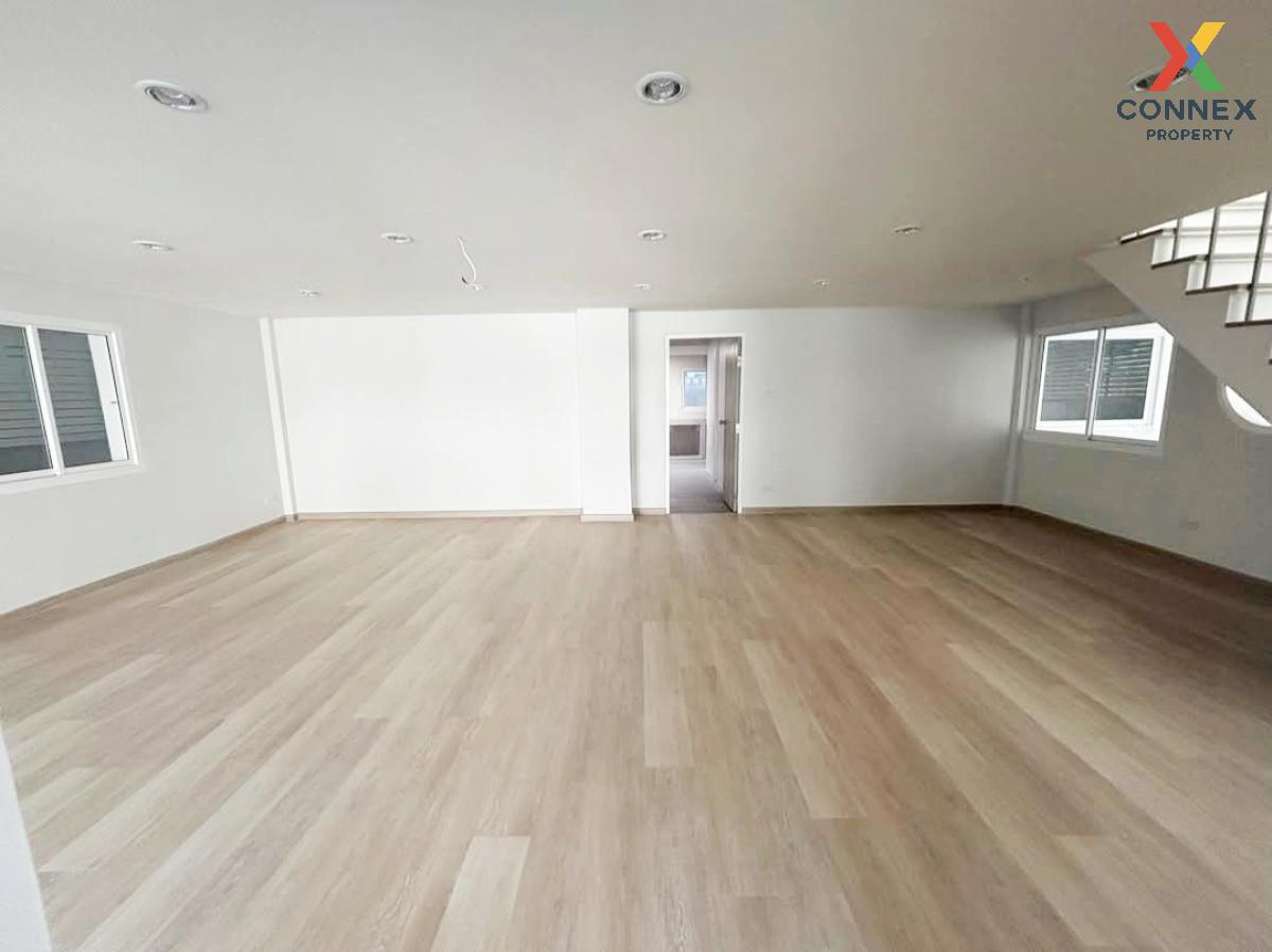 picture For Sale House , Senaniwet 1 , nice view , newly renovated , Chorakhe Bua , Lat Phrao , Bangkok , CX-113701 ✅ Live chat with us ADD LINE @connexproperty ✅  - 7/9