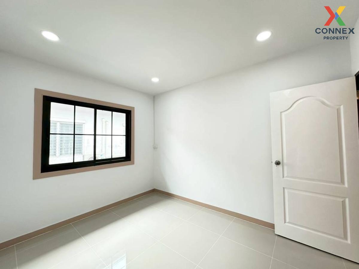 รูป ขายทาวน์เฮ้าส์/ทาวน์โฮม  บ้านลภาวัน 8 บางบัวทอง บางบัวทอง นนทบุรี CX-123701 ✅ ทักไลน์ @connexproperty ตอบทันที ทีมงานมืออาชีพ ✅  - รูปที่ 12/12