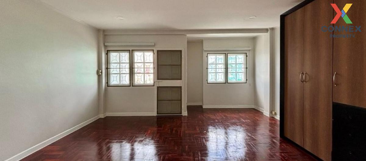 รูป เช่าทาวน์เฮ้าส์/ทาวน์โฮม  ลลิล กรีนวิลล์ - ศรีนครินทร์ MRT-ศรีแบริ่ง (สายสีเหลือง) บางแก้ว บางพลี สมุทรปราการ CX-125967 ✅ ทักไลน์ @connexproperty ตอบทันที ทีมงานมืออาชีพ ✅  - รูปที่ 6/8