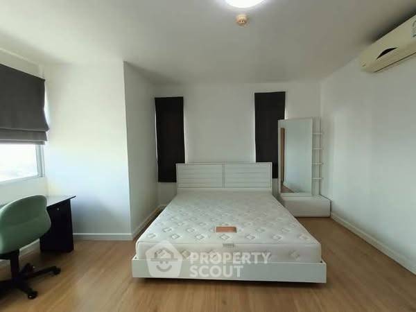 picture 2-BR Condo at Supalai Park Kaset near BTS Kasetsart University (ID 2361653) - 4/10