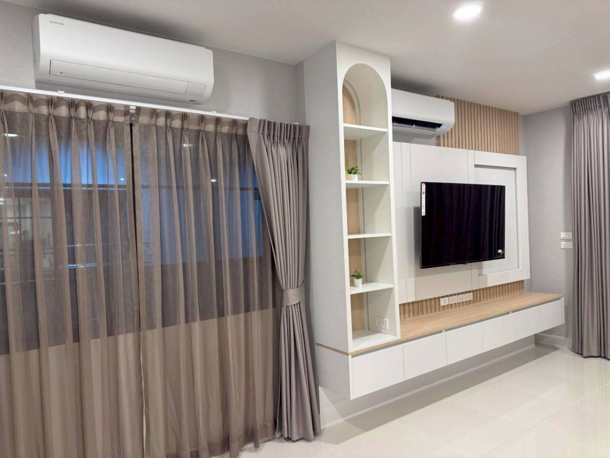 picture EBH-3381 Centro Bangna2 4bedrooms (Near Mega Bangna & Concordian Intl School) | New & Fully Furnished | Pet Friendly - 3/17
