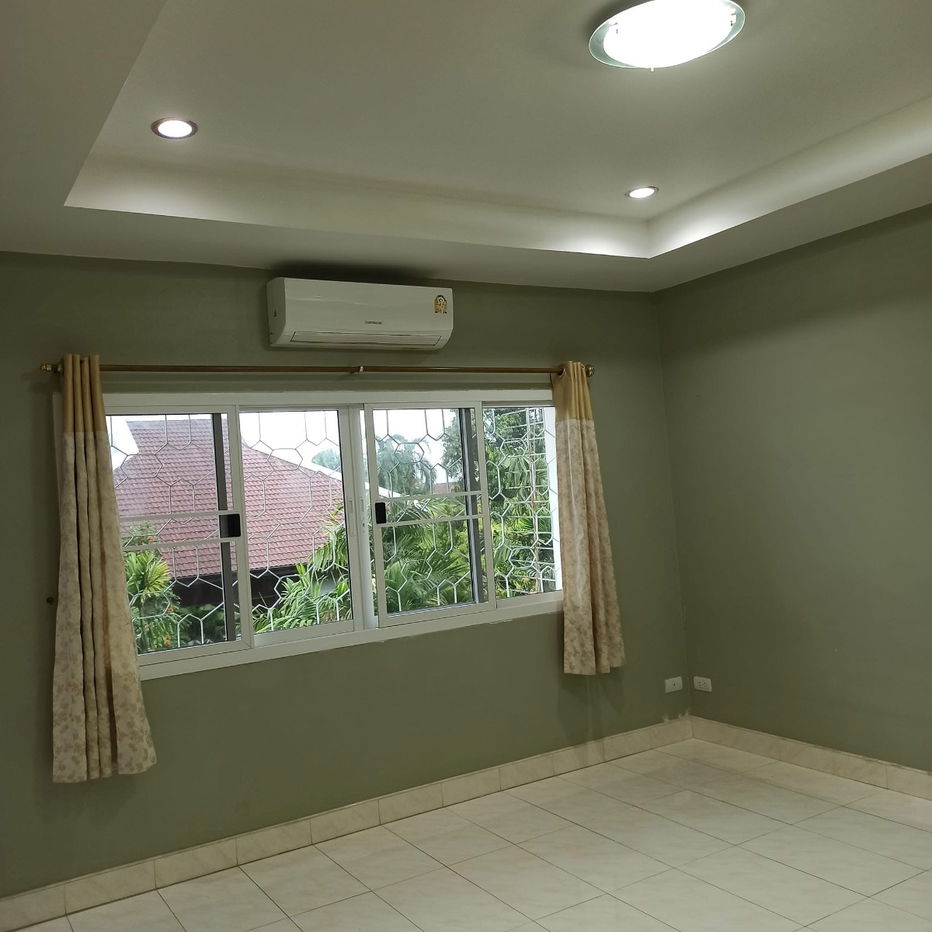 picture For rent, for rent, townhome, Lad Phrao Village 84, cheap price, near Ram Intra Expressway. Interested? Line: @951qfbfi - 4/18