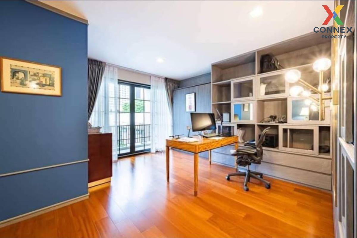 picture For Rent Townhouse/Townhome  , Quarter 31  , Khlong Tan , Khlong Toei , Bangkok , CX-121463 ✅ Live chat with us ADD LINE @connexproperty ✅  - 11/12
