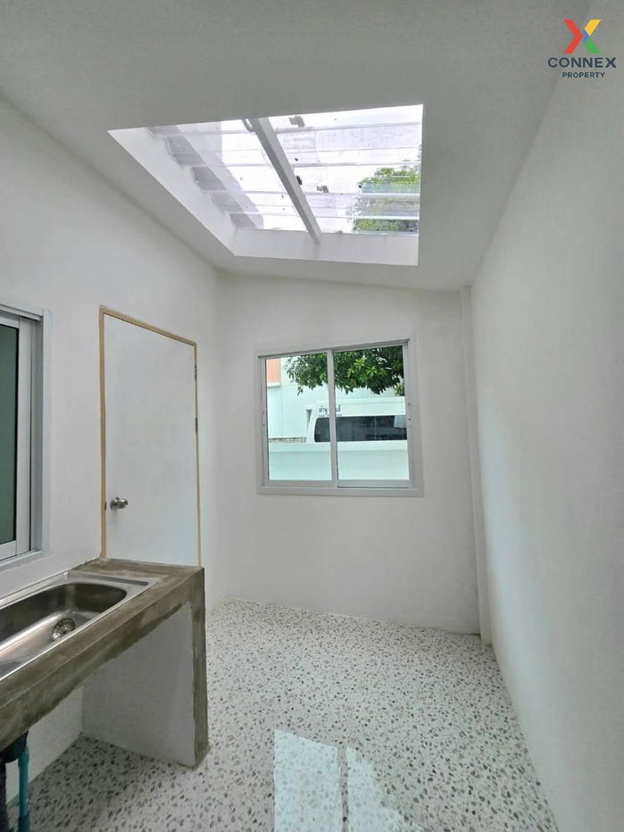 รูป ขายทาวน์เฮ้าส์/ทาวน์โฮม  พรีซีโอ 4 นาป่า เมืองชลบุรี ชลบุรี CX-117132 ✅ ทักไลน์ @connexproperty ตอบทันที ทีมงานมืออาชีพ ✅  - รูปที่ 1/12