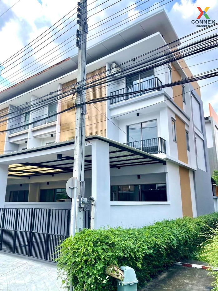 picture For Sale Townhouse/Townhome  , ECO SPACE KASET-NAWAMIN , corner unit , newly renovated , Khlong Kum , Bung Kum , Bangkok , CX-108976 ✅ Live chat with us ADD LINE @connexproperty ✅  - 11/12