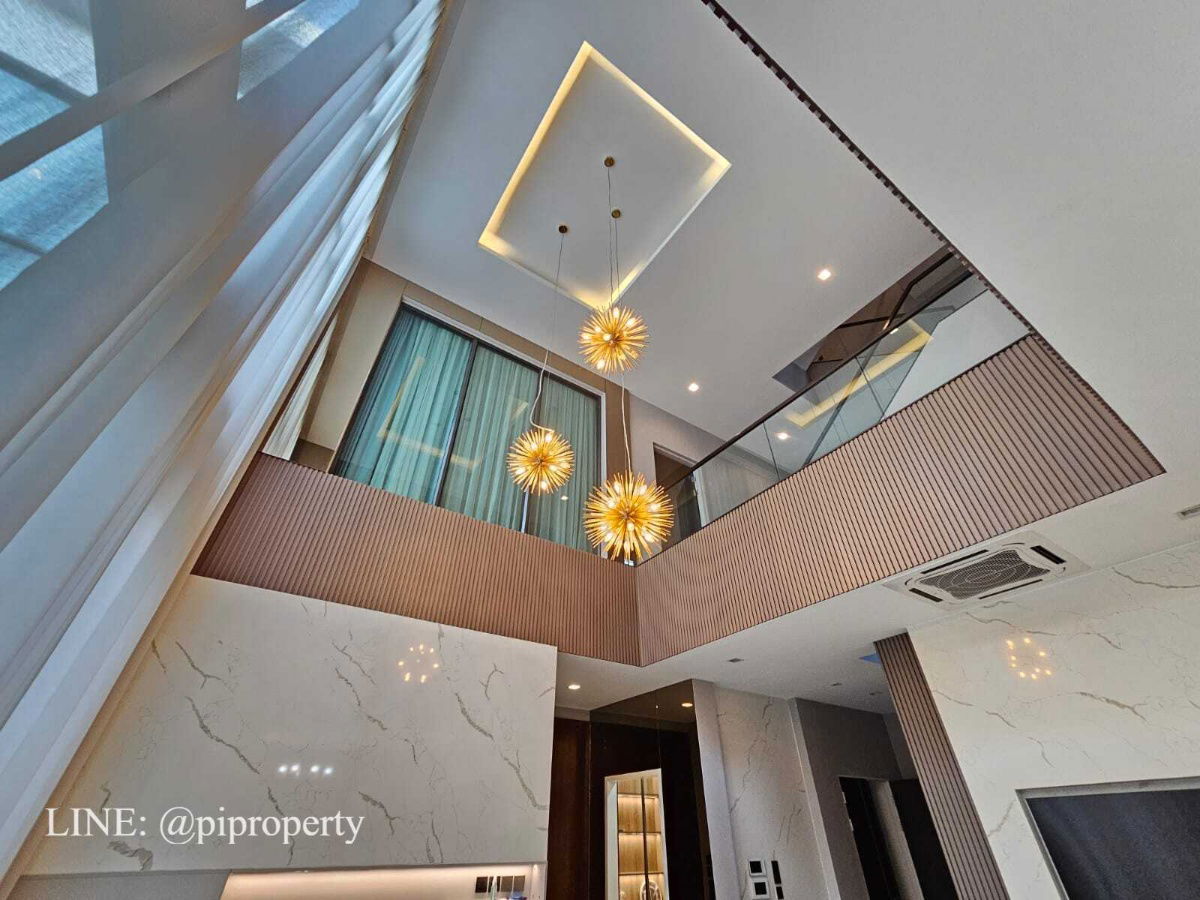 picture Fully furnished. Modern luxury single house for Sale in The Gentry Phatthanakan. 4Bedroom + 5Bathroom + 3 Car parking.  - 8/67