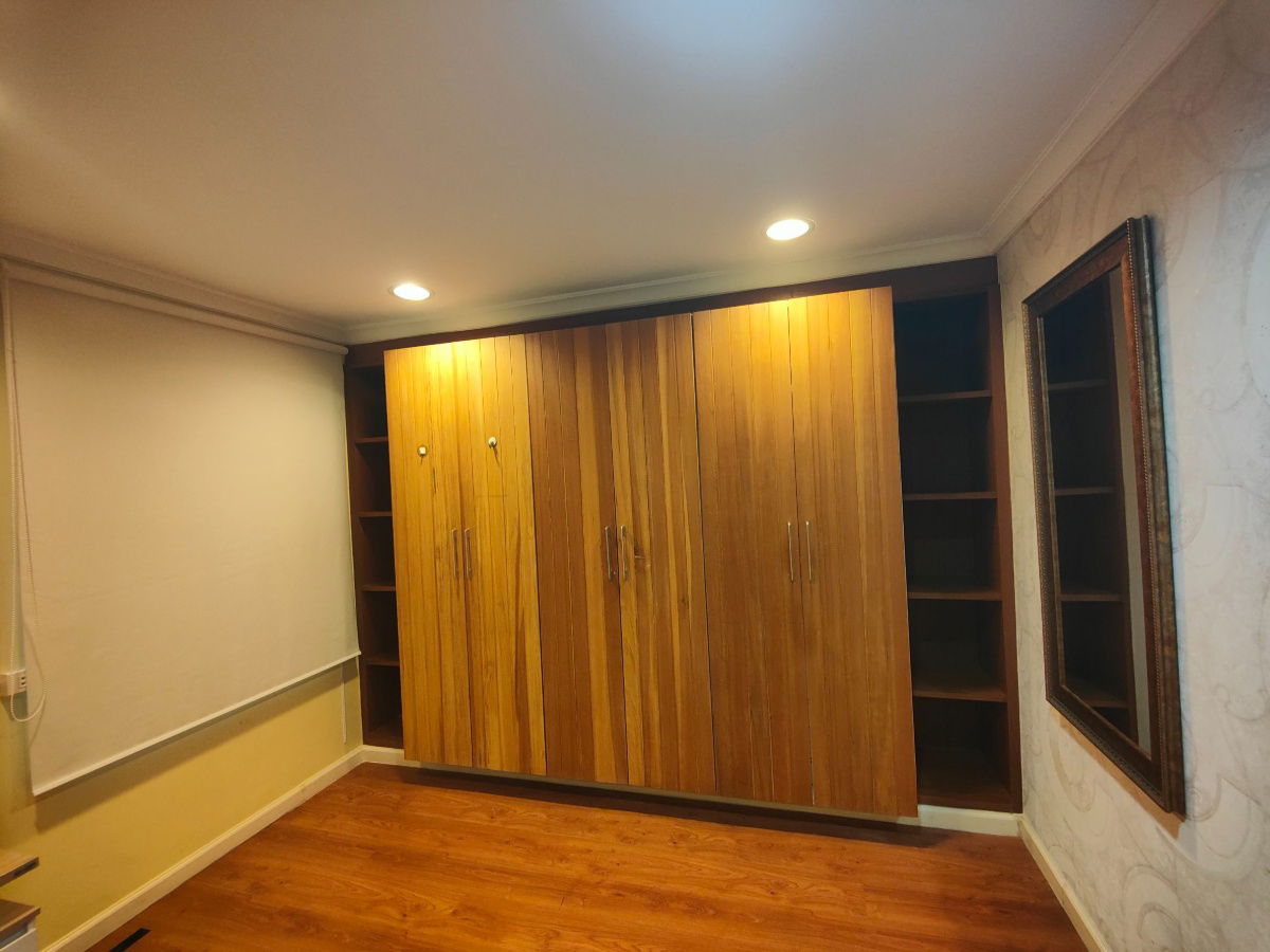 picture For rent Lumpini Suite Sukhumvit 41 size 71 sq m. 2 floor - 36/41