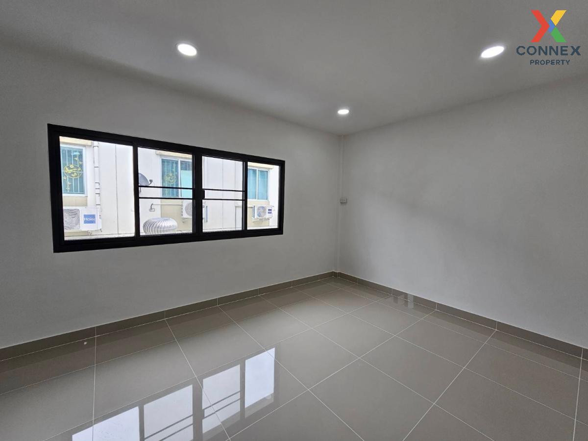 รูป ขายบ้าน  บ้านธารารินทร์ คลอง 2 รีโนเวทใหม่ คูคต ลำลูกกา ปทุมธานี CX-103144 ✅ ทักไลน์ @connexproperty ตอบทันที ทีมงานมืออาชีพ ✅  - รูปที่ 2/12