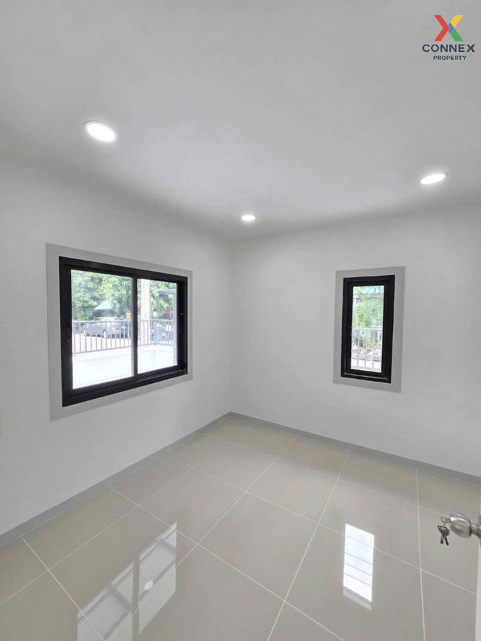 picture For Sale Townhouse/Townhome  , Baan Pruksa 3 Soi Watlatpladuk , Bang Khu Rat , Bang Bua Thong , Nonthaburi , CX-110275 ✅ Live chat with us ADD LINE @connexproperty ✅  - 1/12